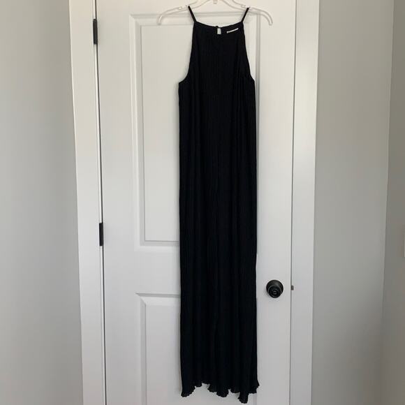 C Est 1946 Secrets Escape Ideal Black Sleeveless Romper Jumpsuit Sz L NWT - Picture 1 of 8